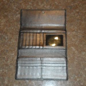 Coach Bags - Coach Wallet Silver Platinum Leather Gently Used! Coach Bags - Coach Wallet Silver Platinum Leather Gently Used!